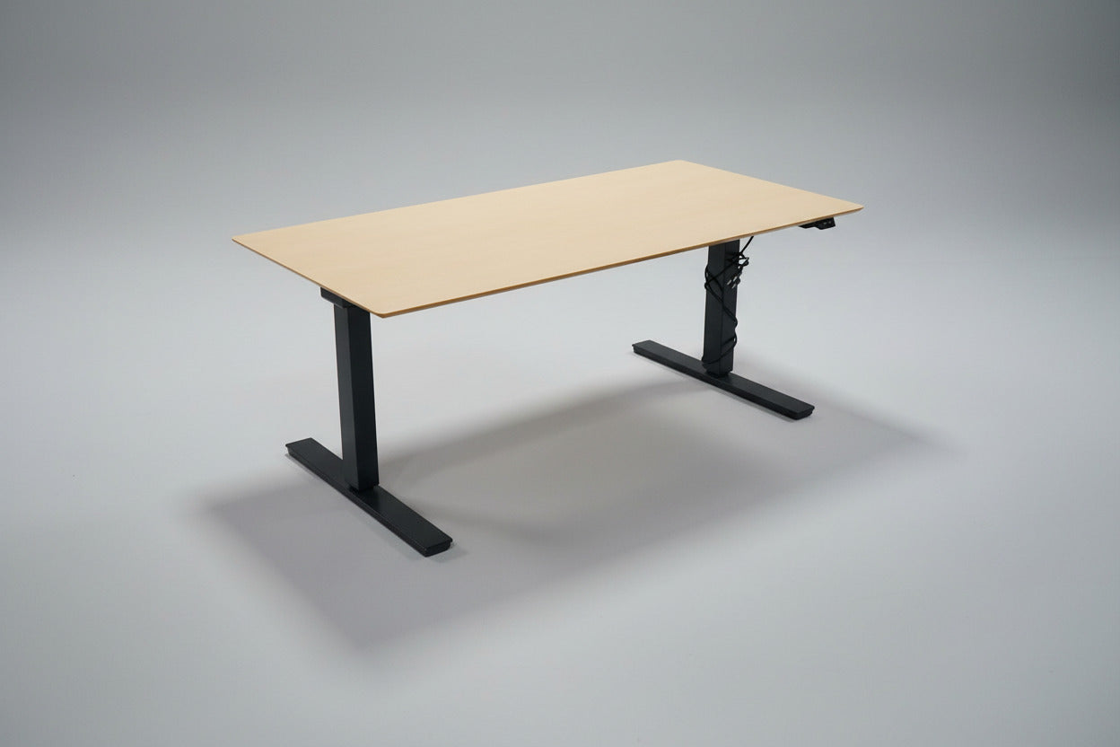 ScanOffice hæve-sænkebord 160x80 cm i bøg med antracitgråt stel set forfra